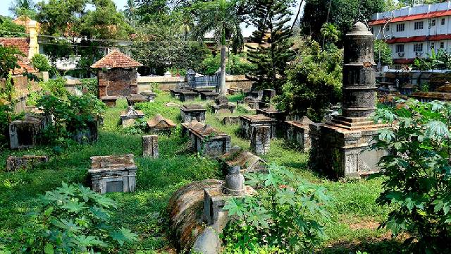 Dutch Cemetery  Ernakulam Attractions