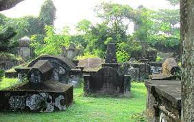 Dutch Cemetery Ernakulam Transpotation